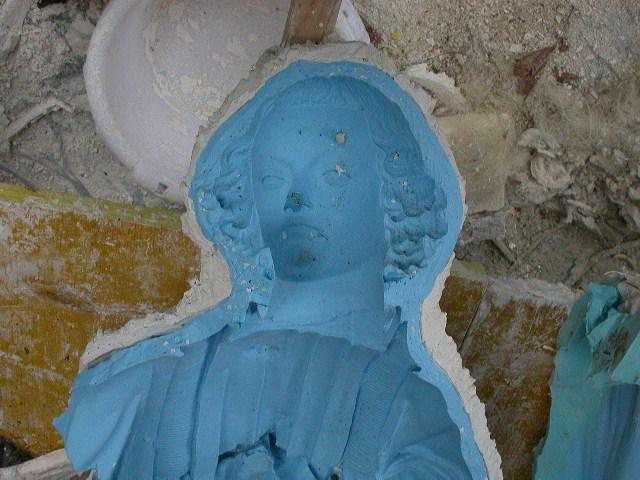 Solesmes, angle de la mise au tombeau du Christ, moule élastomère (en bleu) 