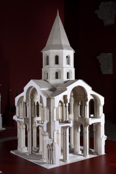 Conques, église abbatiale Sainte-Foy, croisée du transept et clocher. Maquette réalisée par Camille Garnier en 1940