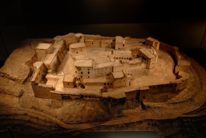 Crac des chevaliers, Qal’at al-Hosn (Syrie), vers 1142-1271. Maquette en plâtre par Camille Garnier, 1930