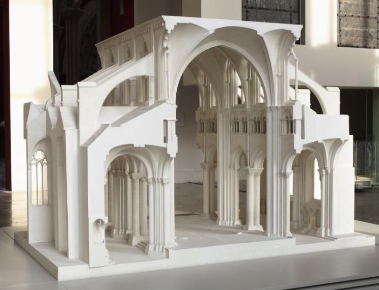 Sens, cathédrale Saint-Etienne, travées droites du chœur, milieu du XIIe siècle. Maquette par Maupaté, 1947, compléments par G. et A. Latapie, 1956-1960
