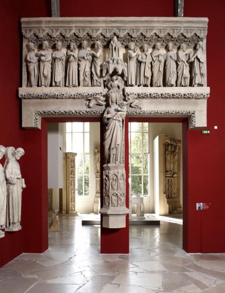 Amiens, cathédrale Notre-Dame, linteau et trumeau du portail Saint-Honoré, 1259-1269. Moulage en plâtre, Jean Pouzadoux, 1880