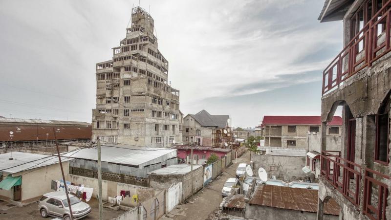 The Tower - a Concrete Utopia, tirage numérique, 2015 © Sammy Baloji – Avec l'aimable autorisation de la Galerie Imane Farès