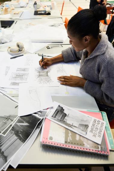 Master class 2026 étudiante au dessin
