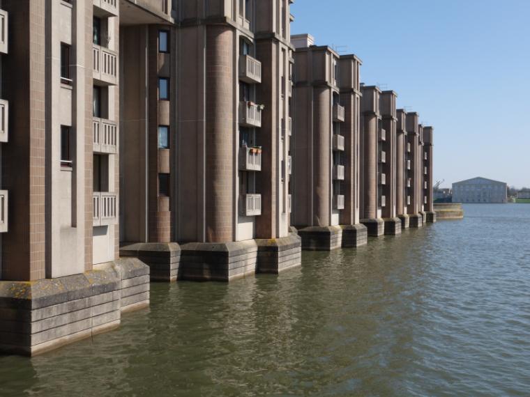 vue exterieur batiment Arcades du Lac