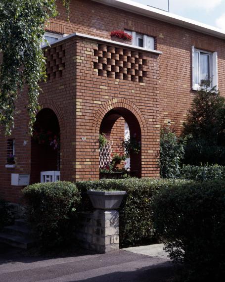 batiment en briques