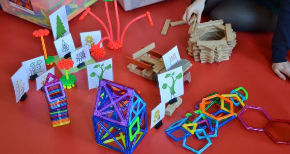 Jeux de construction: Une ville dans un jardin