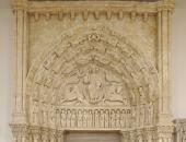 Chartres, cathédrale Notre-Dame, tympan du portail central (1145-1155), dit « portail royal », de la façade occidentale, Christ en Majesté